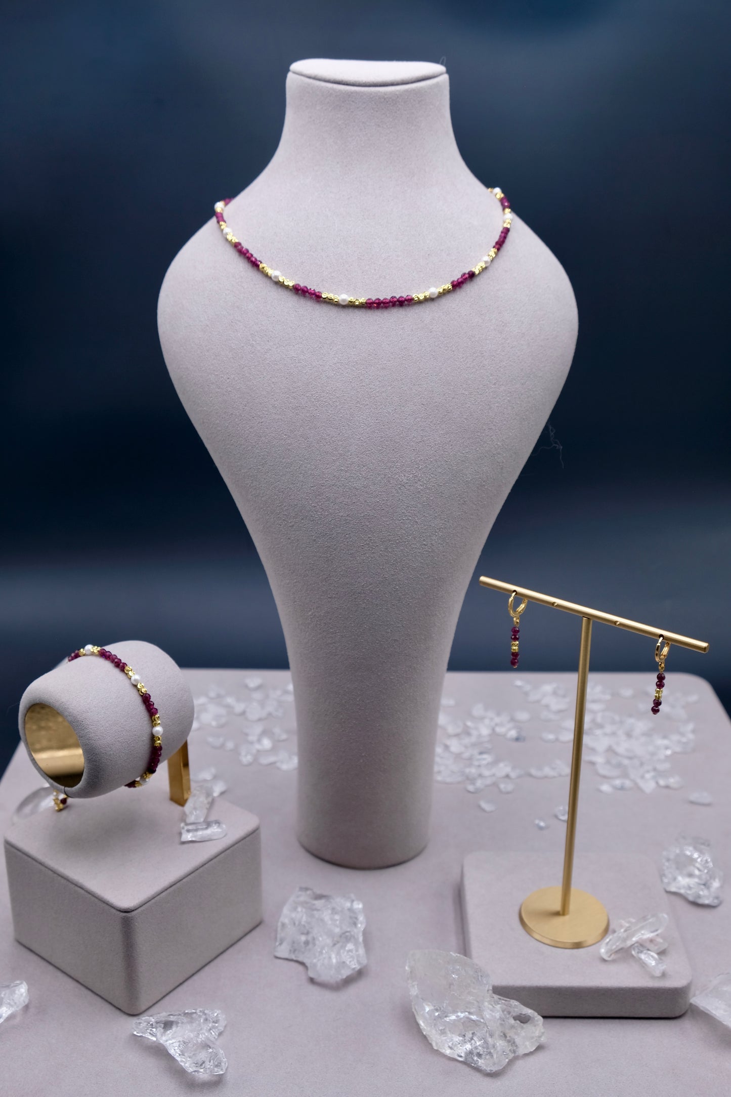 Eternal Radiance – Rhodolite Garnet & Gold Jewelry Set